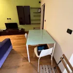 Rent 2 bedroom apartment of 60 m² in Torino