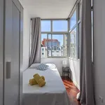 Rent a room in lisbon