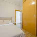 Rent a room of 120 m² in madrid