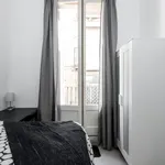 Rent 4 bedroom apartment in Barcelona