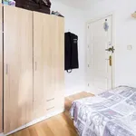 Rent a room of 160 m² in madrid