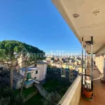 Rent 5 bedroom apartment of 120 m² in Genoa