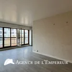 Appartement de 82 m² avec 3 chambre(s) en location à Nanterre