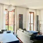 Rent 2 bedroom apartment of 70 m² in Milano