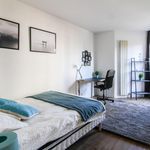 Rent 5 bedroom apartment in Paris