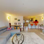 Rent 4 bedroom apartment in Eton