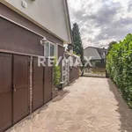 Rent 5 bedroom house of 270 m² in Arese