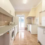 Rent 5 bedroom apartment of 11 m² in Lisbon