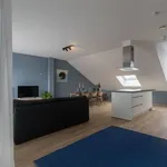 Appartement de 120 m² avec 1 chambre(s) en location à Liège