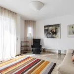 Rent 4 bedroom apartment of 156 m² in Lugano