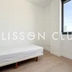 Alquilo 4 dormitorio casa de 263 m² en Madrid