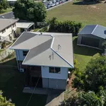 Rent 3 bedroom house of 818 m² in Moranbah