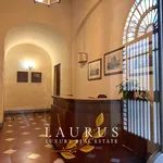 Rent 1 bedroom apartment of 45 m² in Florence