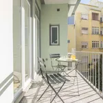 Rent 4 bedroom apartment in lisbon