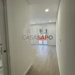 Rent 2 bedroom apartment of 95 m² in Amadora