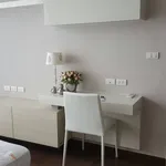 Rent 1 bedroom apartment of 45 m² in Bangkok