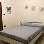 Rent a room in naples