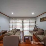 Rent 5 bedroom house of 300 m² in Phuket