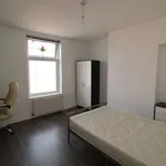 Rent 4 bedroom house in North West England