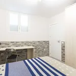 Rent a room of 65 m² in madrid