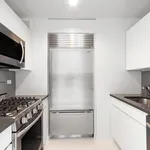 Rent 1 bedroom apartment of 85 m² in New York