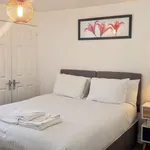 Rent 4 bedroom flat of 69 m² in Exeter