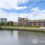 Rent 2 bedroom flat in Glasgow