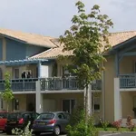 Rent 2 bedroom apartment of 44 m² in PESSAC