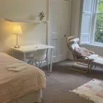 Rent a room in edinburgh