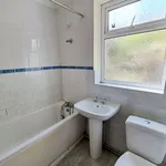 Rent 3 bedroom flat in Wales