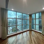 Rent 1 bedroom apartment of 78 m² in Singapore