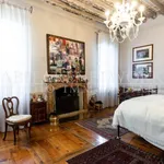 Rent 5 bedroom apartment of 490 m² in Padua