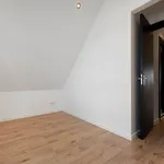 Huur 4 slaapkamer appartement van 95 m² in Hillesluis