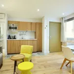 Rent 2 bedroom apartment of 42 m² in Paris