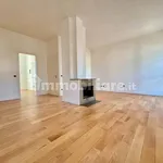 Rent 3 bedroom apartment of 100 m² in Milan