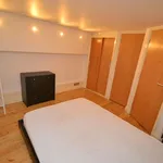 Rent 3 bedroom flat in East Midlands