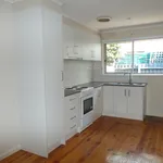 Rent 2 bedroom apartment in Essendon