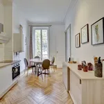 Appartement de 2153 m² avec 4 chambre(s) en location à Bordeaux