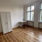 Rent a room of 107 m² in Berlin