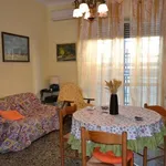 Rent a room in naples