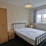 Rent 2 bedroom flat in Salford