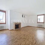 Miete 6 Schlafzimmer wohnung von 180 m² in Geneva