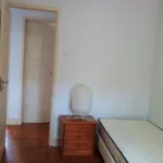 Rent a room in lisbon