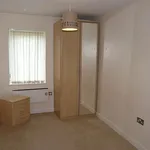 Rent 2 bedroom flat in Selby