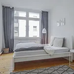 Rent 2 bedroom apartment of 646 m² in Dusseldorf