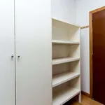 Rent a room of 150 m² in madrid