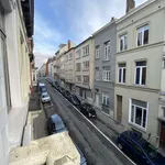 Rent 1 bedroom apartment of 82 m² in brussels