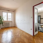 Pronajměte si 4 ložnic/e byt o rozloze 81 m² v Prague