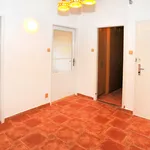 Pronajměte si 3 ložnic/e byt o rozloze 80 m² v Prague