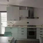 Rent 6 bedroom house of 500 m² in Foggia